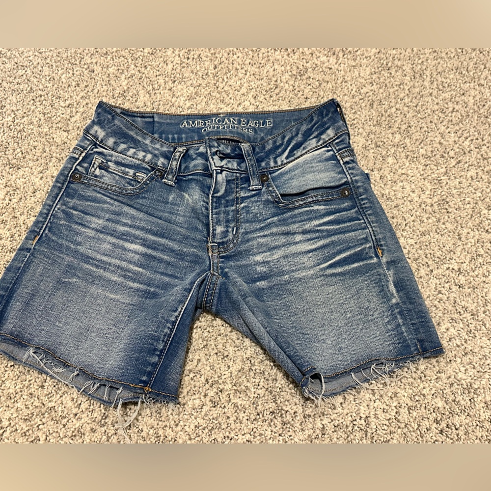American Eagle stretch jean shorts size 00